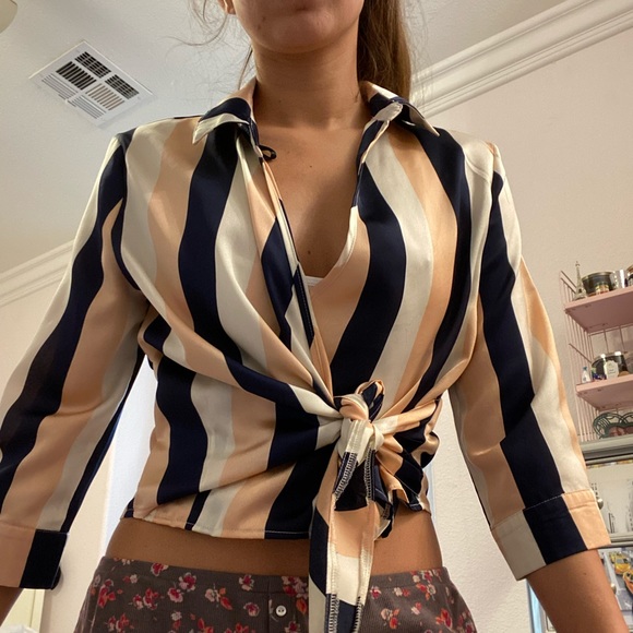 Missguided Silk Wrap Shirt - Picture 1 of 6